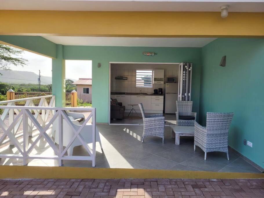 Local Willibrord Lodge Willibrordus Экстерьер фото